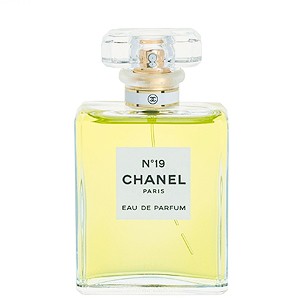 Női parfüm Chanel No. 19.