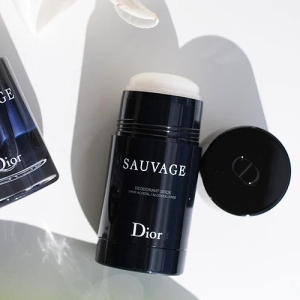 Parfümös kozmetikumok Dior Sauvage