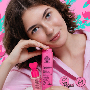 Arcápolás Natura Siberica C-Berrica Pink Calluna